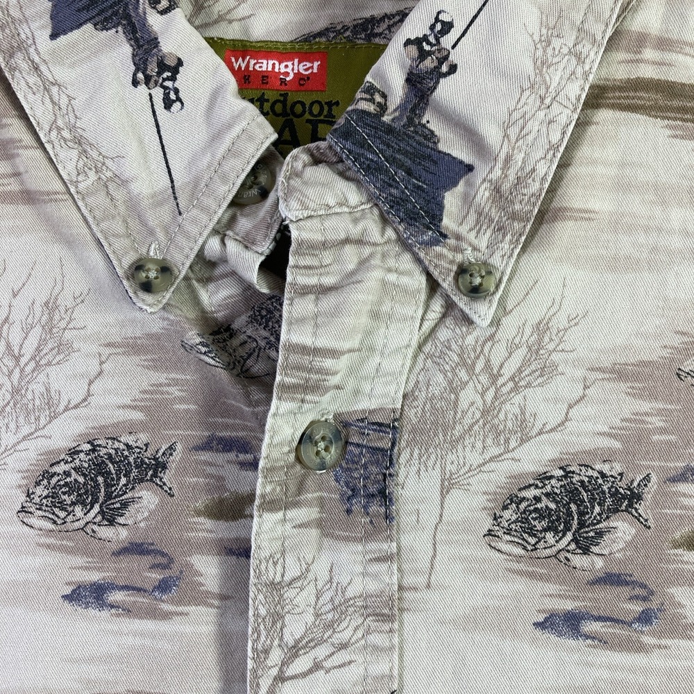 Wrangler Shirt Men 2XL XXL All Over Print Outdoor Gear Fishing Button Down SS - Picture 8 of 16